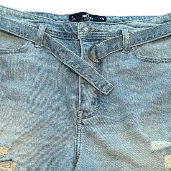 Hollister High Rise Mom Shorts 3" blue denim with belt and buckle size 11 - Picture 2 of 9